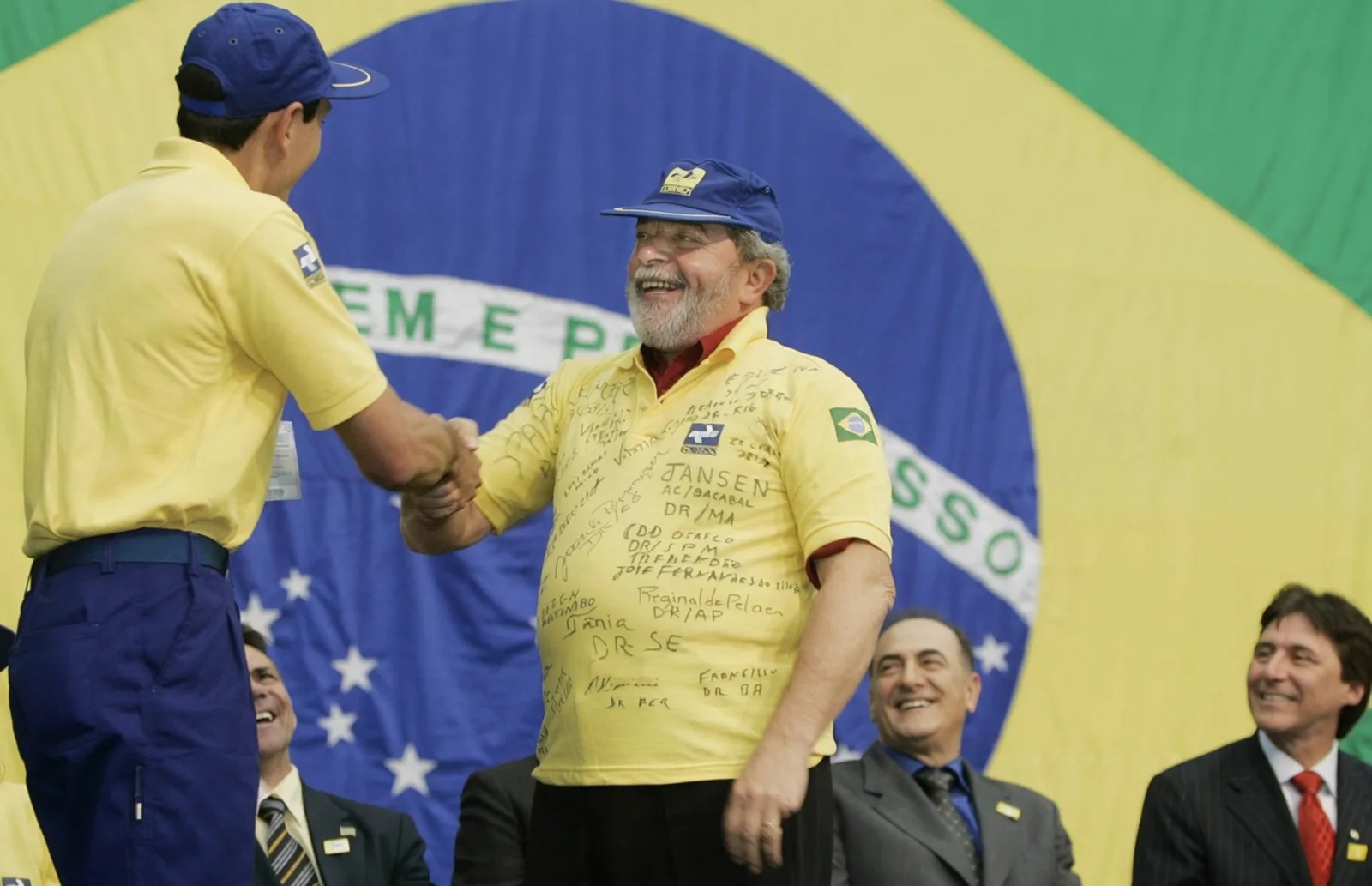 Trabalhadores dos Correios iniciam greve sem prazo para terminar