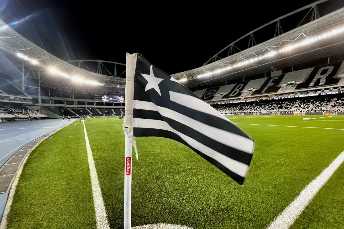 Botafogo recebe o Bragantino pela 27ª rodada do Brasileirão