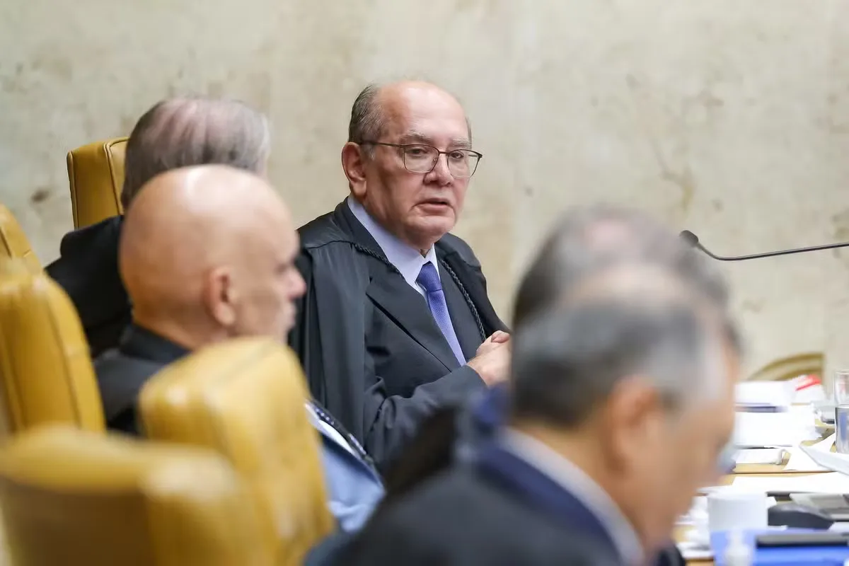 Gilmar quer levar ao plenário decisão sobre afastamento do chefe da PF