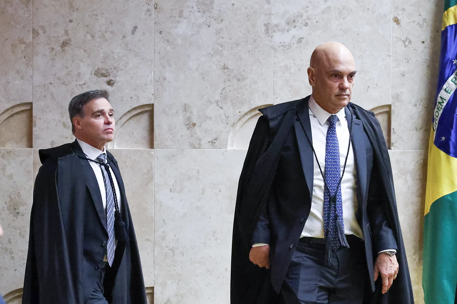 Mensagens de Vorcaro levantam questionamentos sobre atuação de Moraes no caso