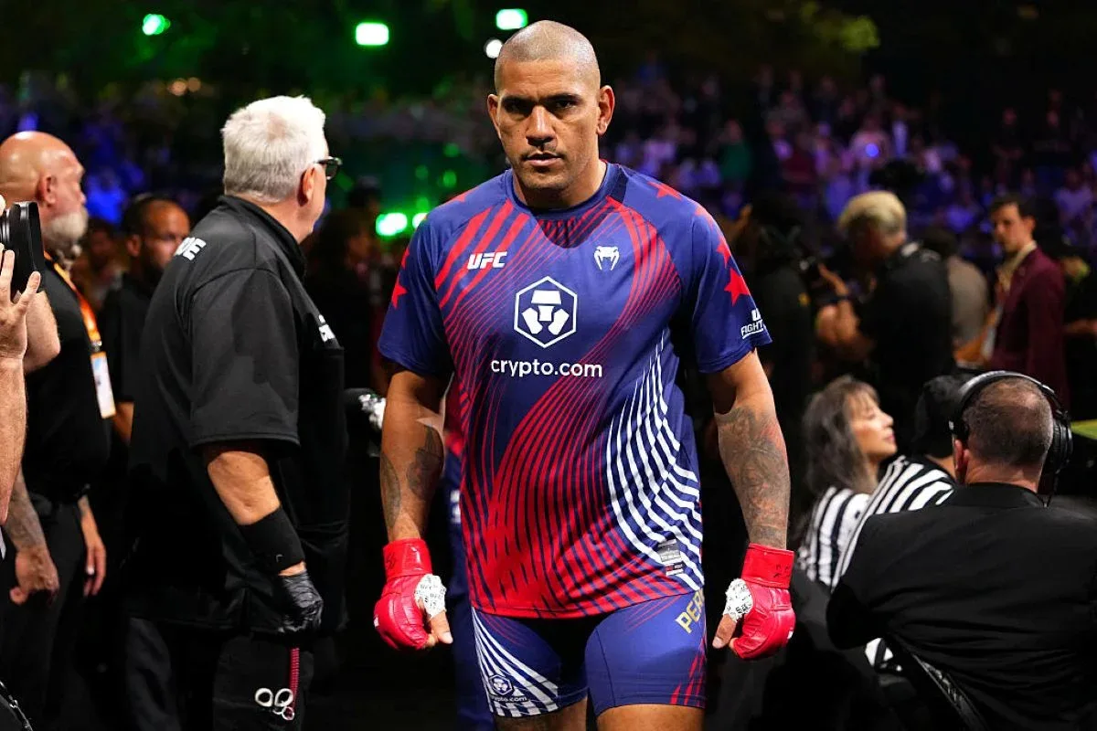 Poatan mira terceiro título do UFC e indica Gane como próximo adversário