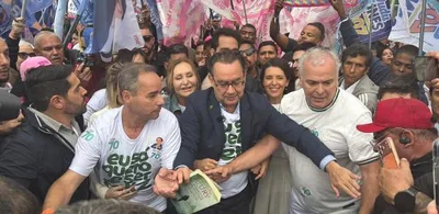 No Rio, Cury diz ser 3ª via e enaltece eleitores de direita e esquerda