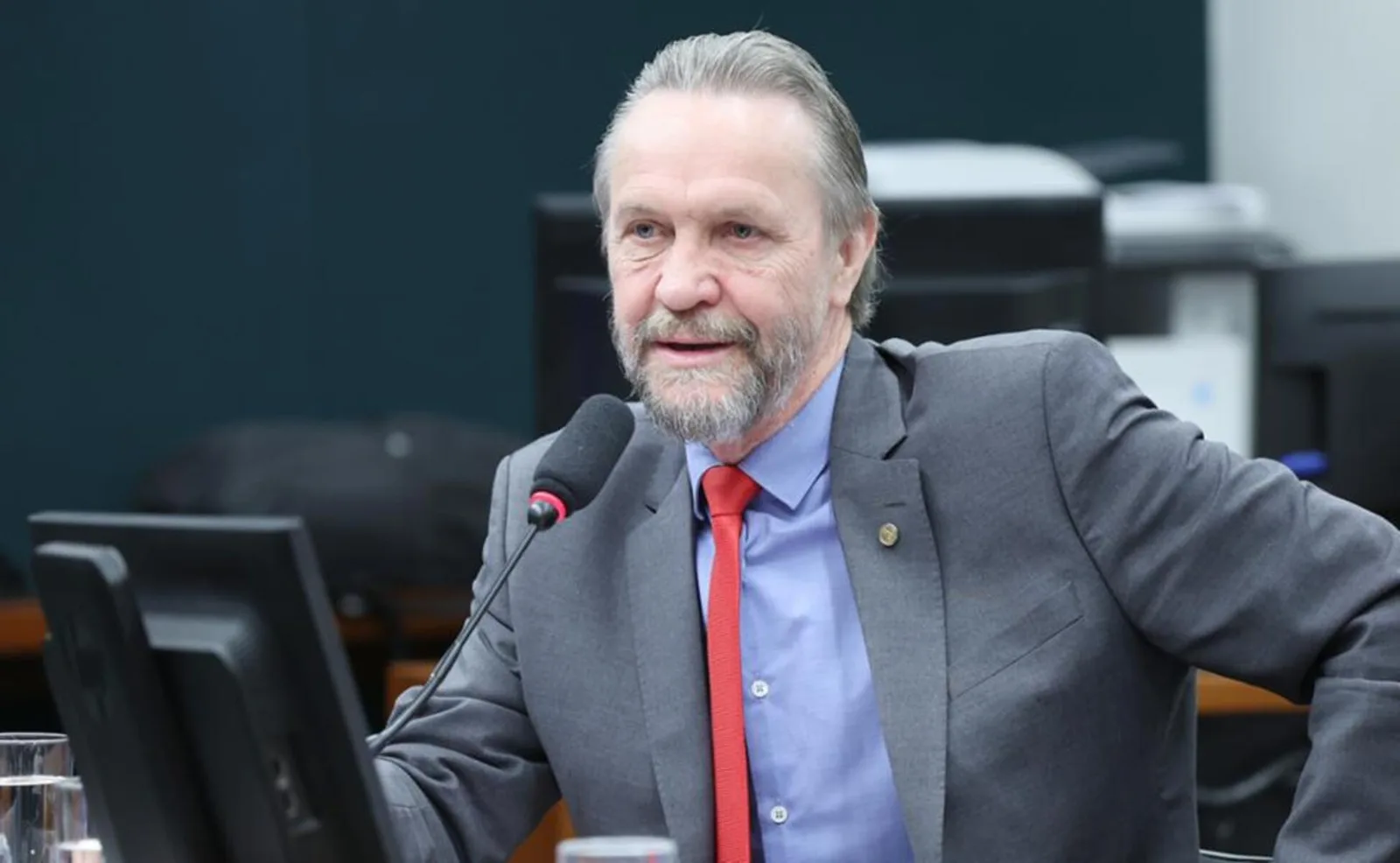 PT critica afastamento de diretores da PF determinado por André Mendonça