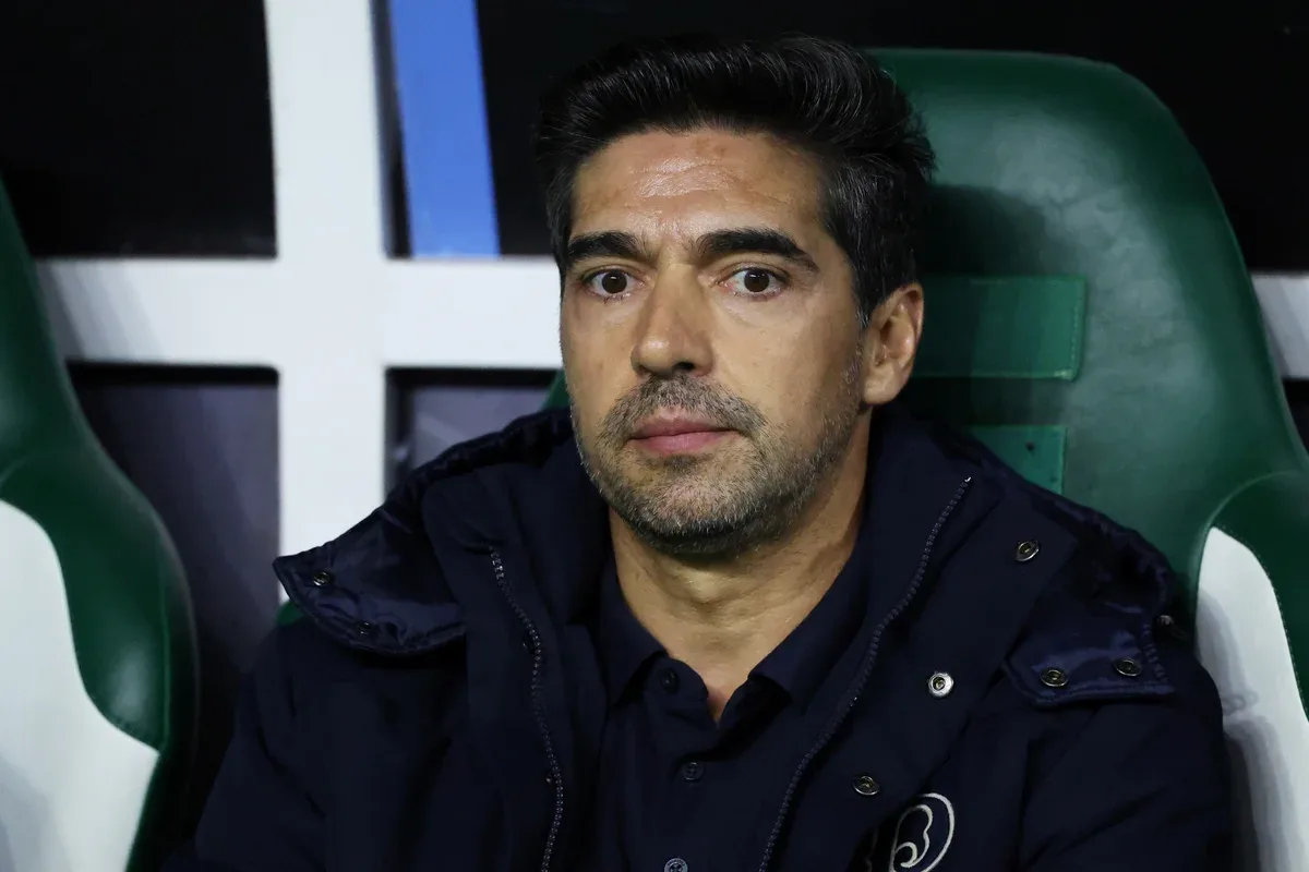 Abel Ferreira questiona limite de jogos para trocas no Brasileirão