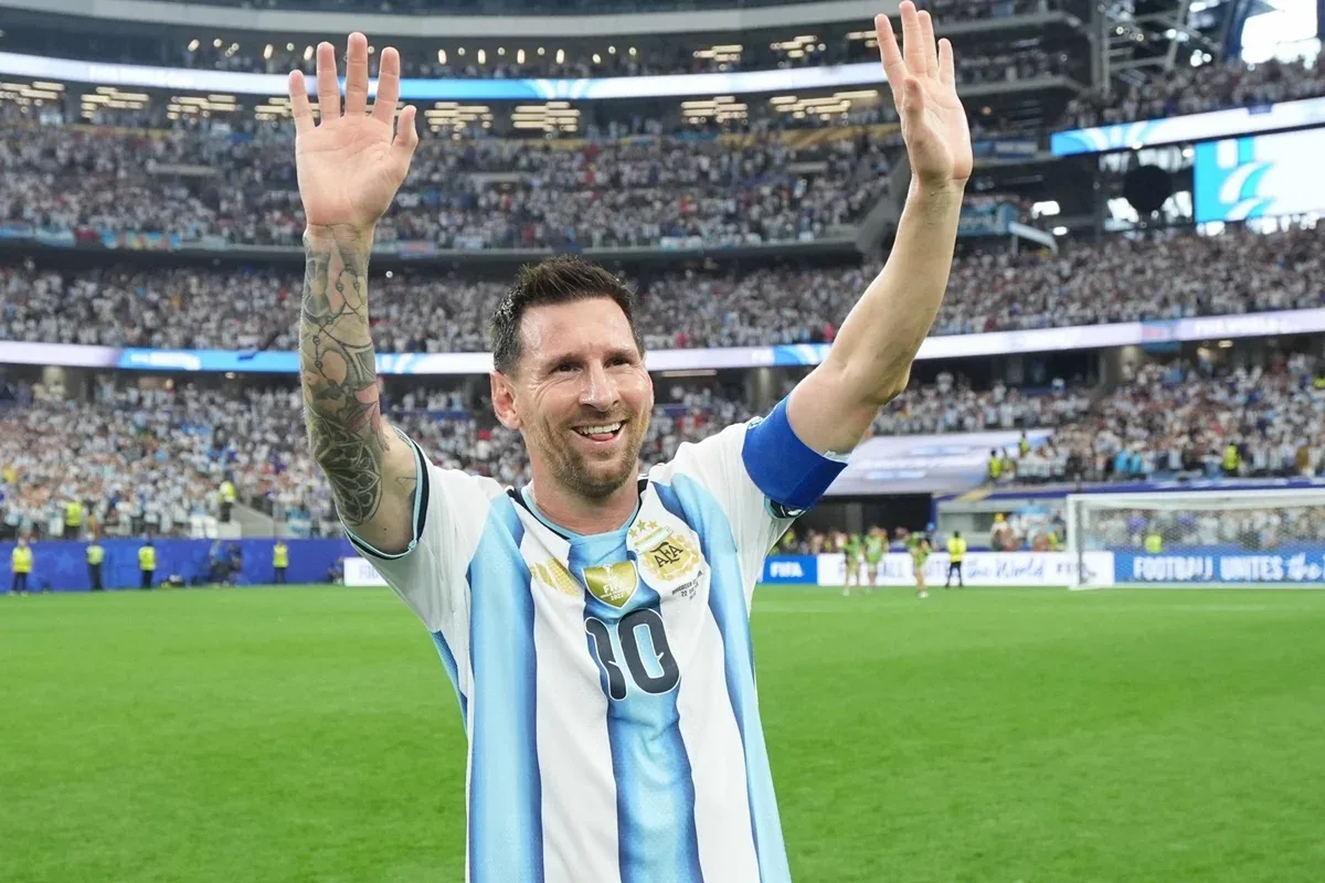 Messi fecha acordo para comprar clube da segunda divisão espanhola