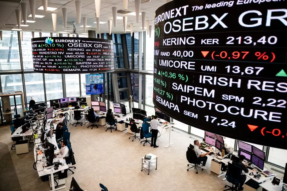 Bolsas europeias têm resultados mistos antes de decisão do BCE