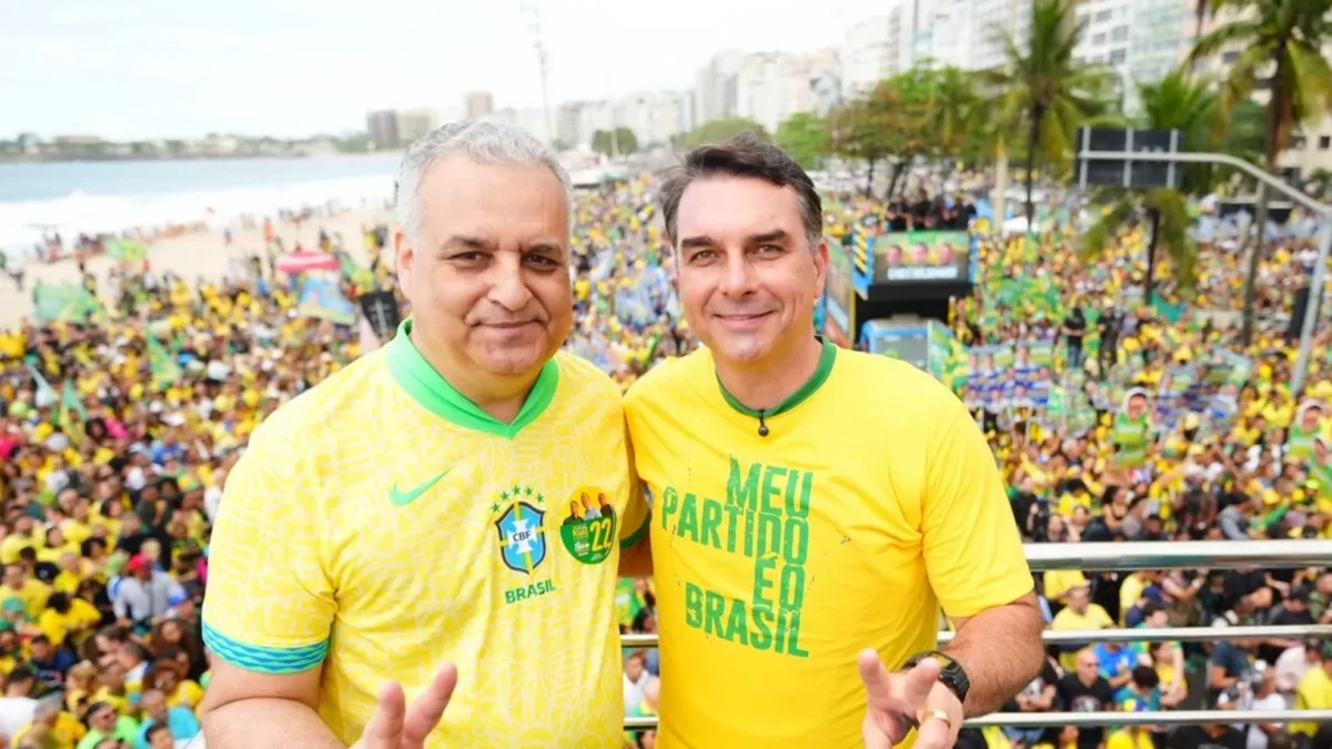 Flávio Bolsonaro concentra maior migração de votos no segundo turno, diz Quaest