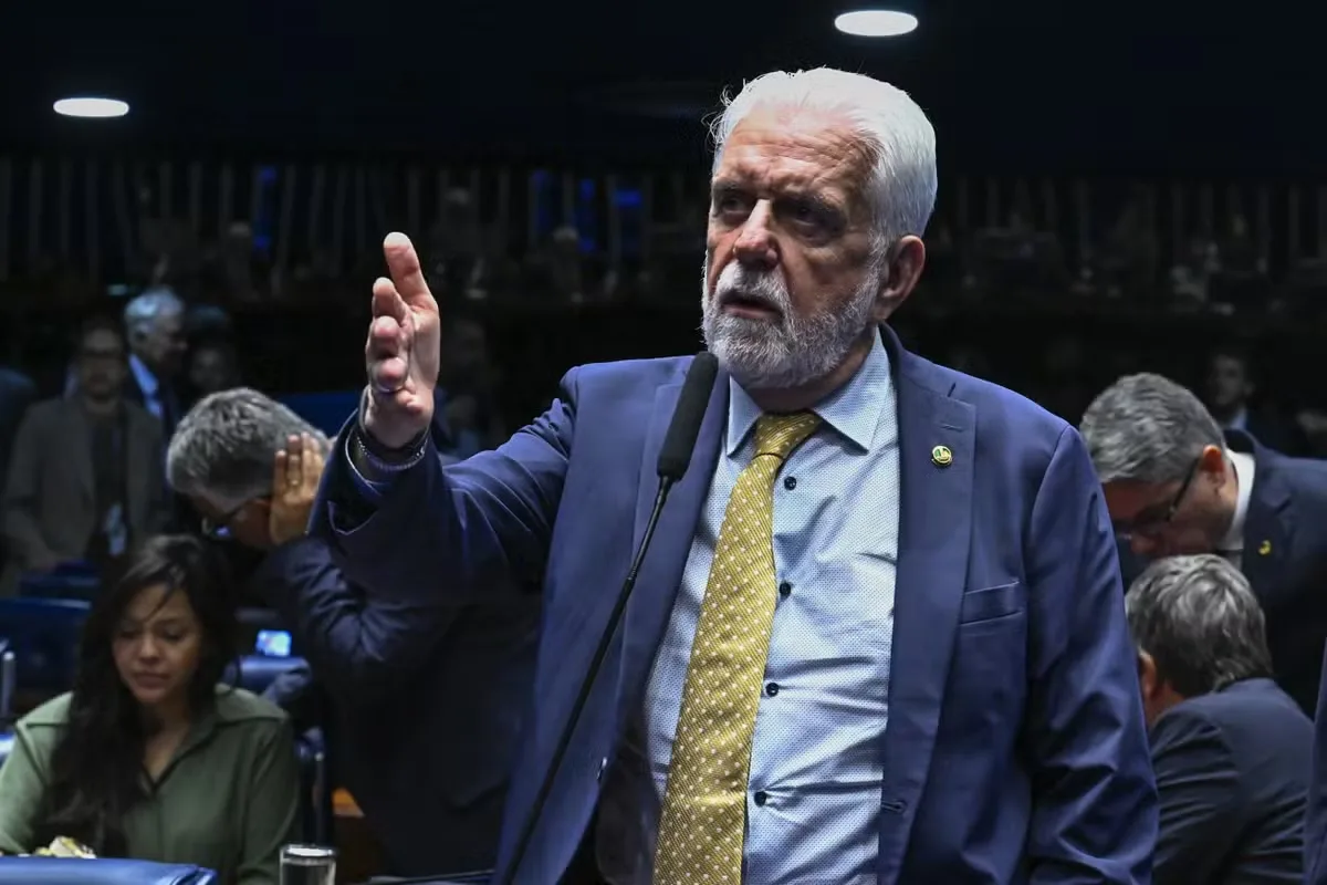 Defesa contesta bloqueio de bens de Jaques Wagner no caso Banco Master