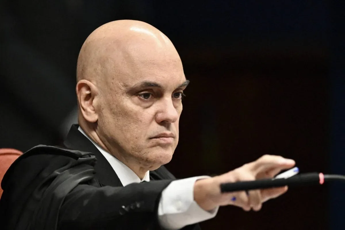 Moraes não votará em habeas corpus que pede liberdade de Bolsonaro