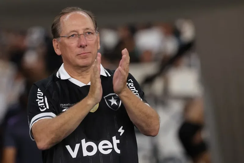 Justiça britânica bloqueia mudança no controle da SAF do Botafogo