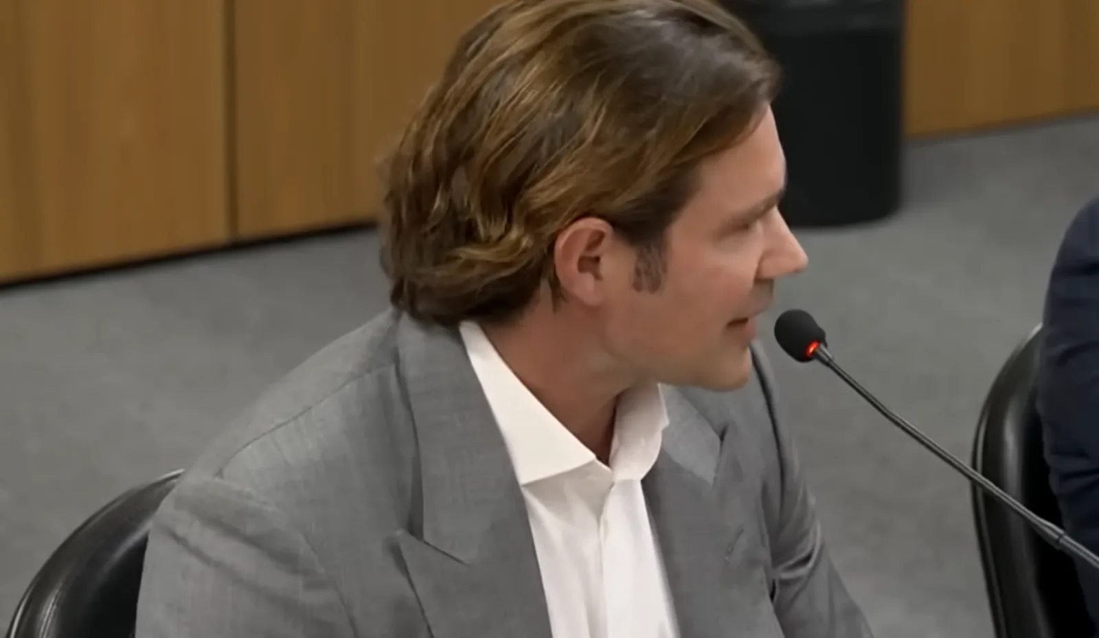 CVM multa Daniel Vorcaro, familiares e Banco Master por fraude em fundo