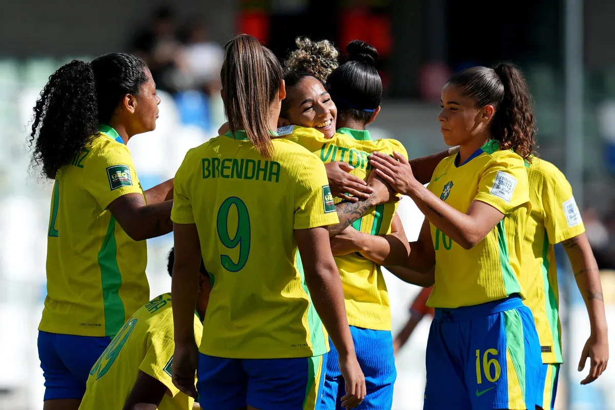 Thaynara marca gol histórico na estreia do Brasil no Mundial Sub-20