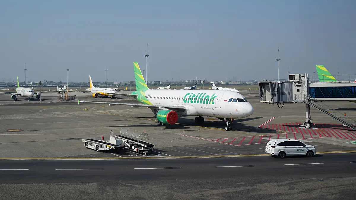 Erupção do Anak Krakatoa interrompe voos no principal aeroporto da Indonésia
