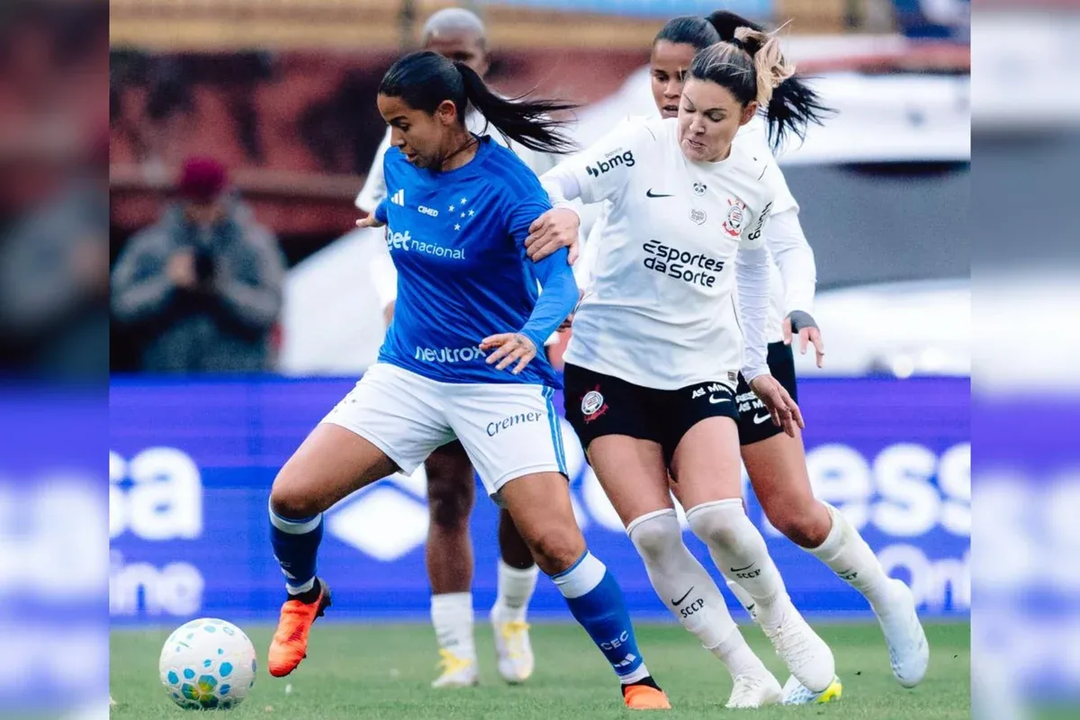 Corinthians elimina Cruzeiro e garante lugar entre as semifinalistas