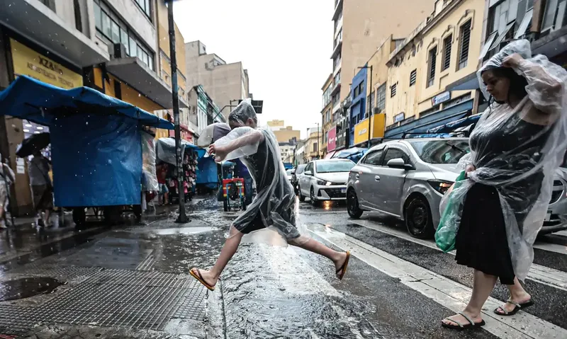 Defesa Civil prevê chuva intensa e ventos fortes em regiões de São Paulo