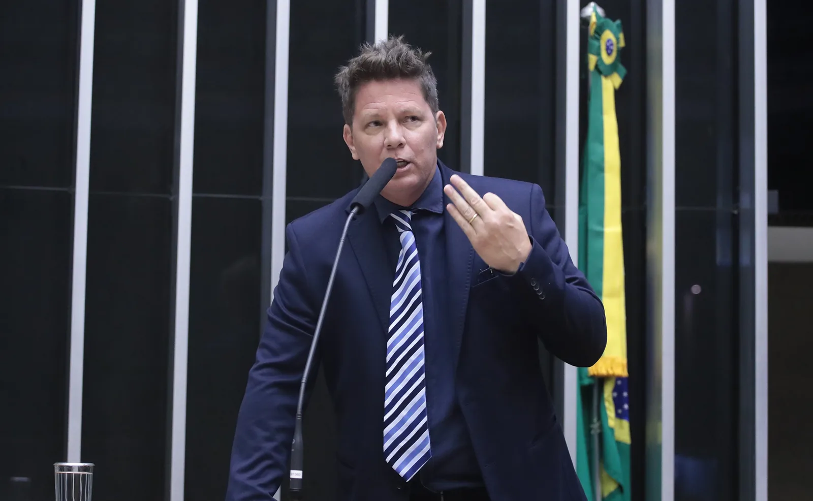 STF impõe restrições a Mario Frias e demais investigados no caso Dark Horse