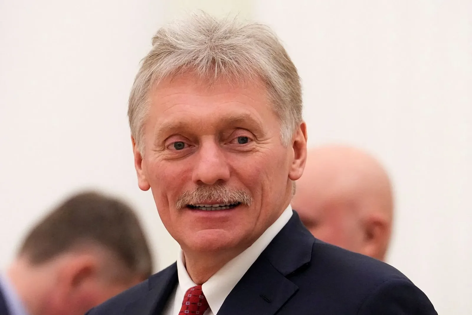Rússia mantém uso de moedas nacionais e avalia pagamentos alternativos no BRICS