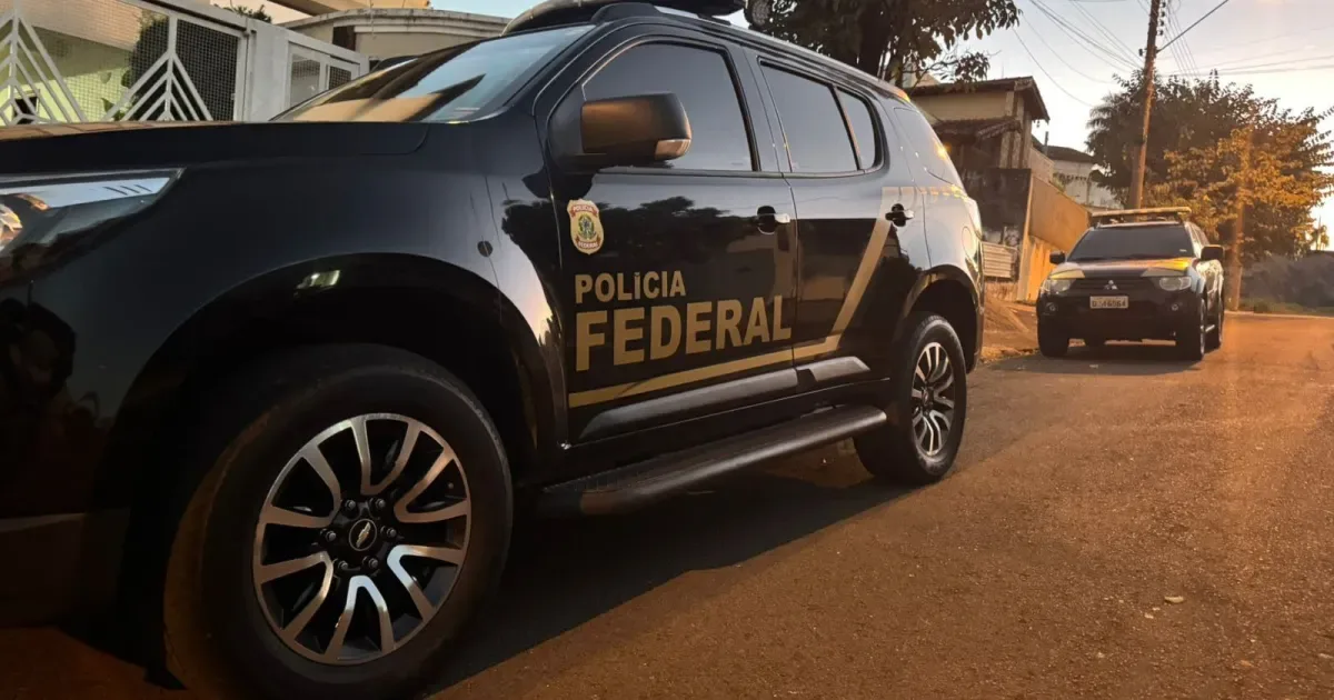 Mario Frias e produtora de "Dark Horse" são alvos de operação da PF