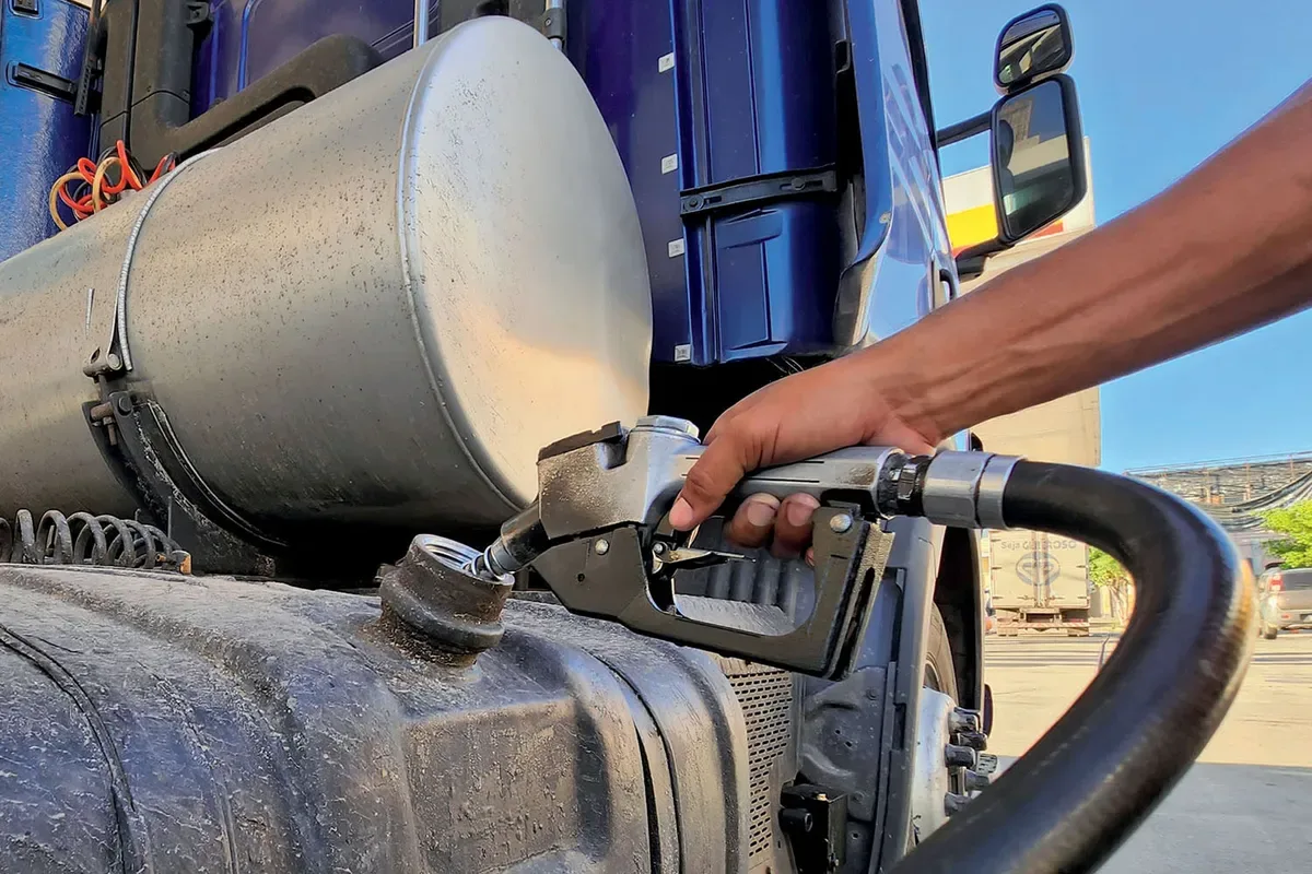 Importações de diesel recuam e atingem menor volume de agosto desde 2020