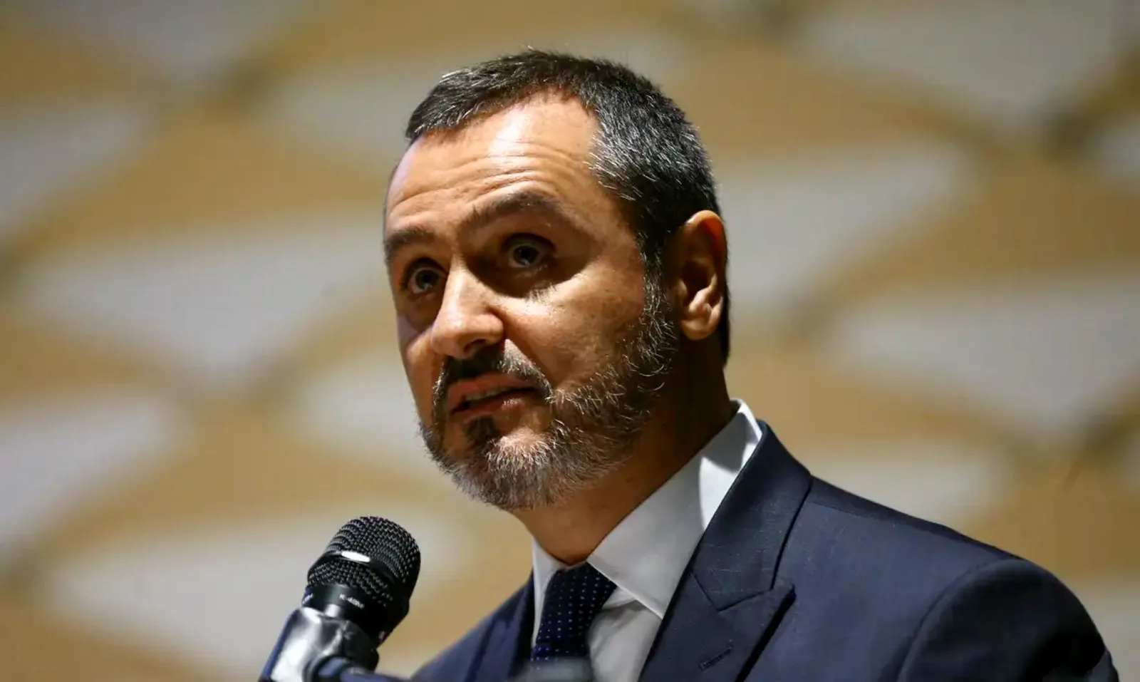 Mendonça afasta diretor-geral da Polícia Federal por decisão cautelar