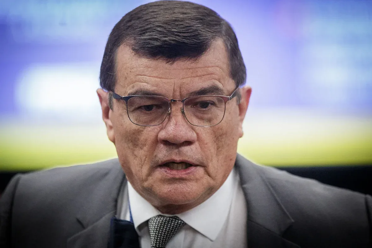 Ex-ministro da Defesa recebe censura ética por falas sobre eleições