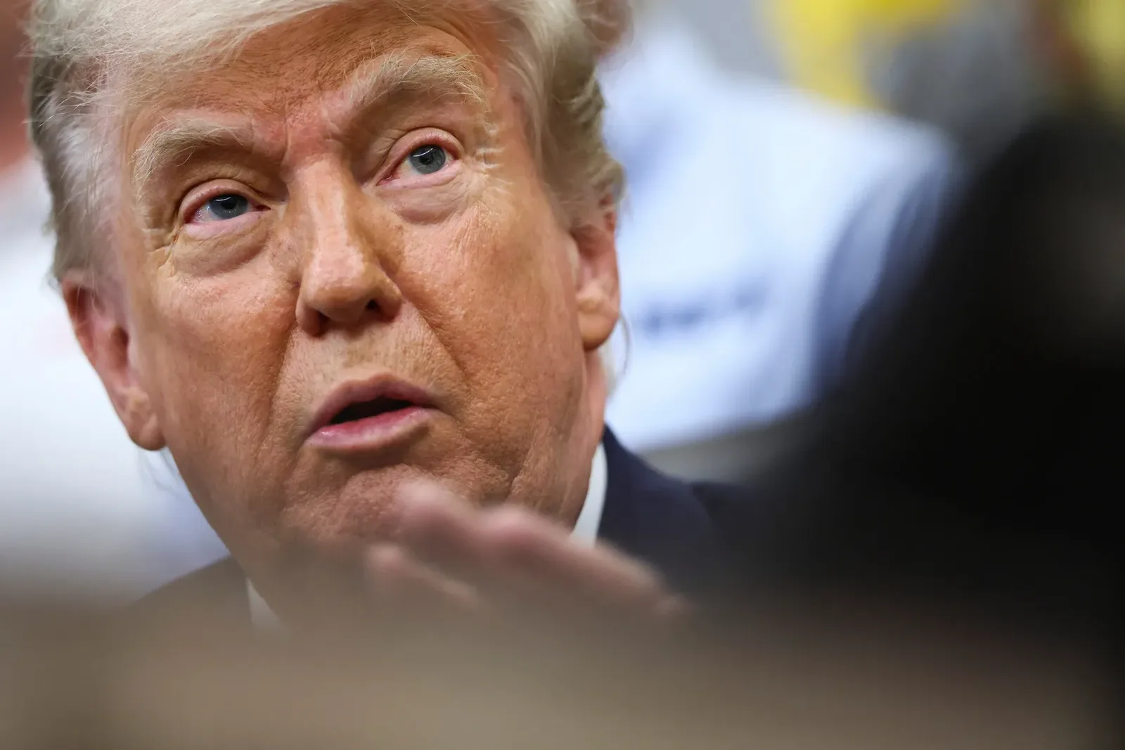 Governo Trump pede à Suprema Corte restrição ao voto por correspondência