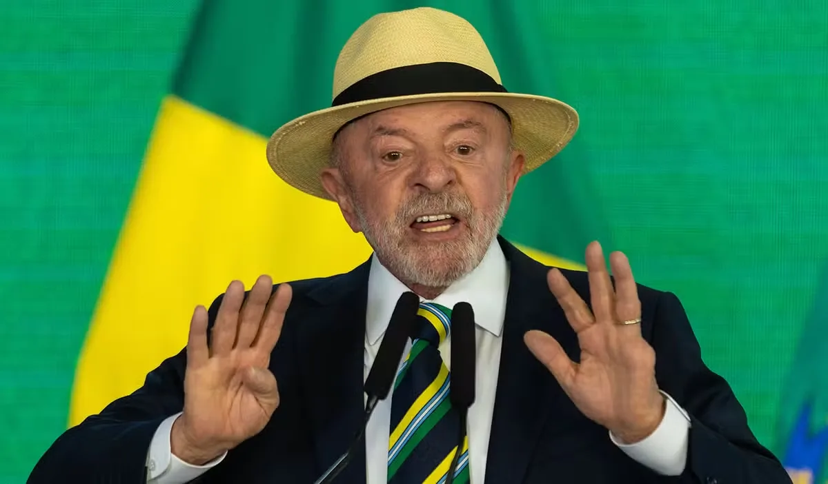 Crise envolvendo Moraes reduz aprovação de Lula, mas não amplia vantagem de Flávio