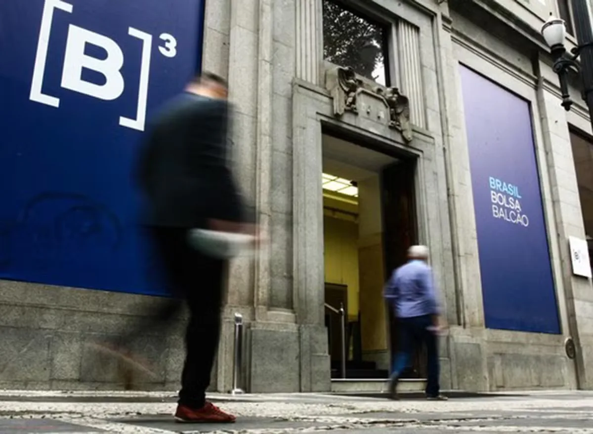 Bolsa brasileira sobe com empate entre Lula e Flávio Bolsonaro no radar