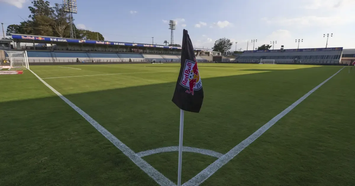 Bragantino e Bahia duelam pelo G-5 neste sábado pelo Brasileirão