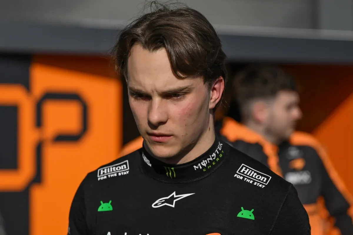 FIA altera largada do GP da Itália após incidente entre Piastri e Lawson