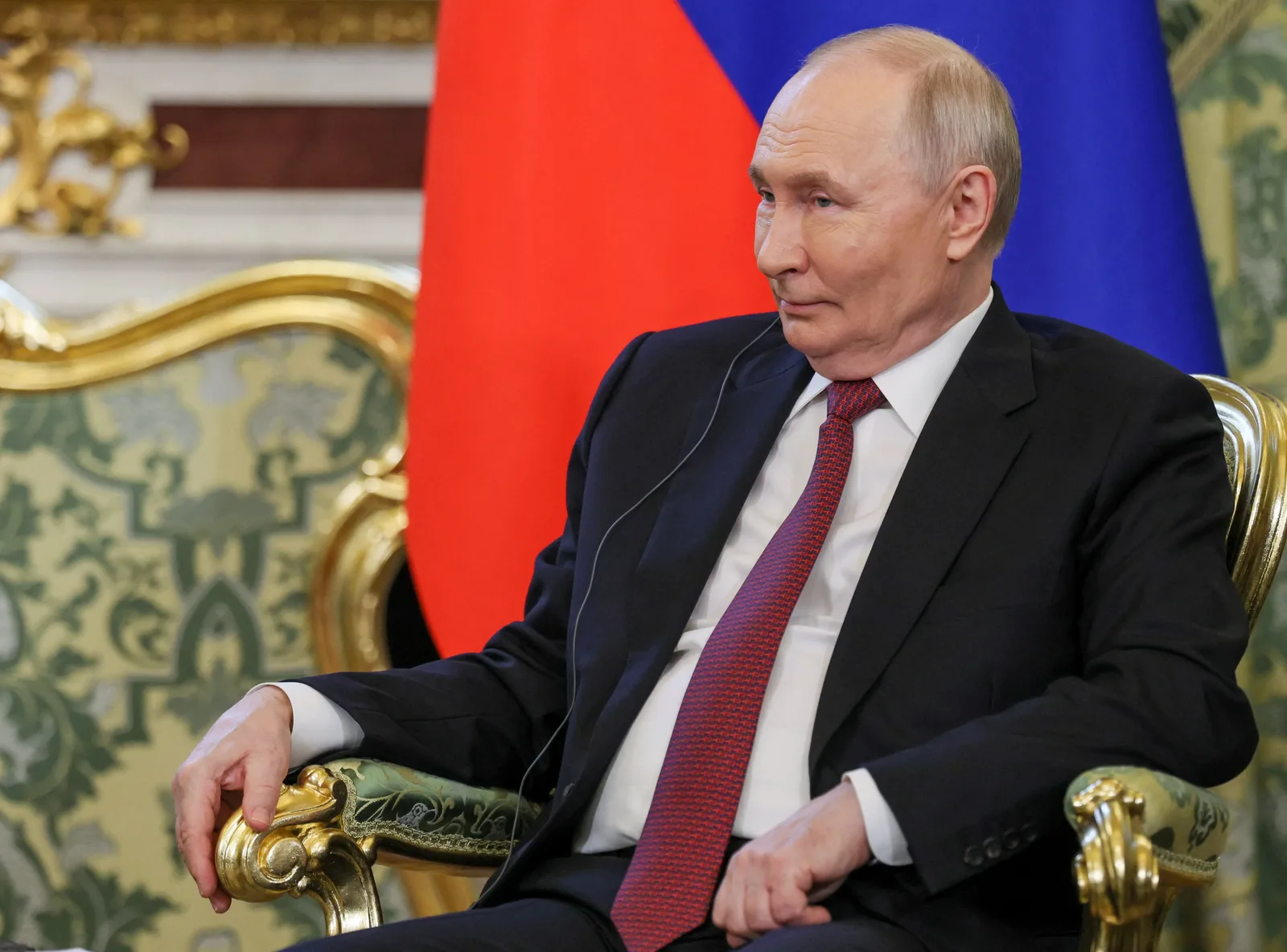 Putin retoma negociações sobre a Ucrânia com enviados de Trump em Moscou