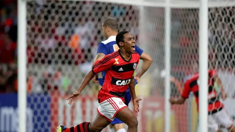 Elias é anunciado como comentarista da ESPN após experiências na televisão