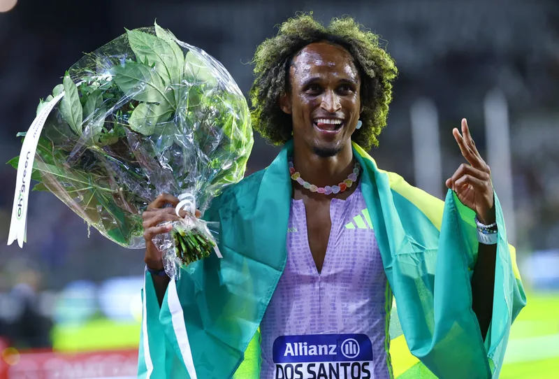 Alison dos Santos conquista terceiro título dos 400m com barreiras na Diamond League
