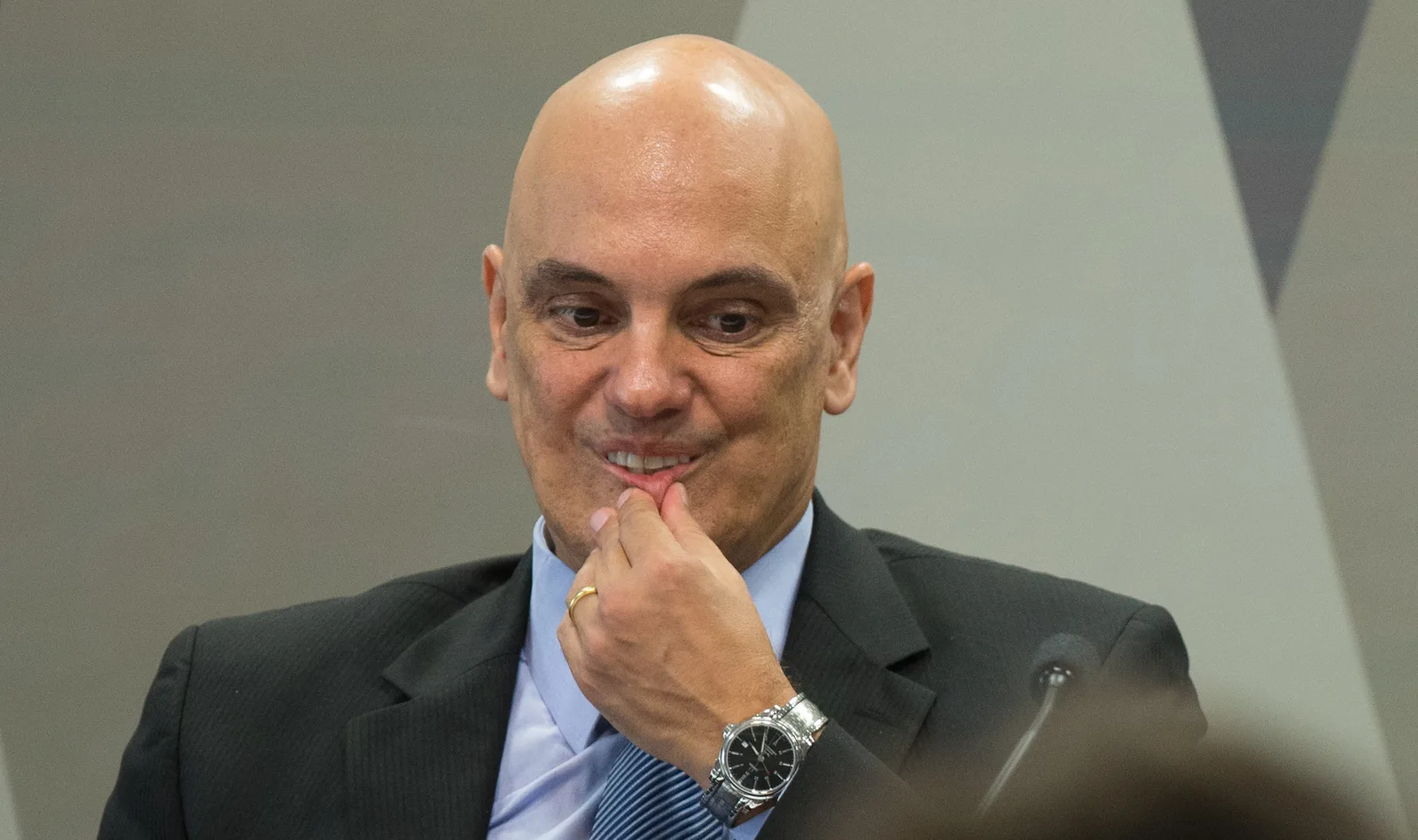 Moraes solicita abertura integral de documentos ligados ao caso Master
