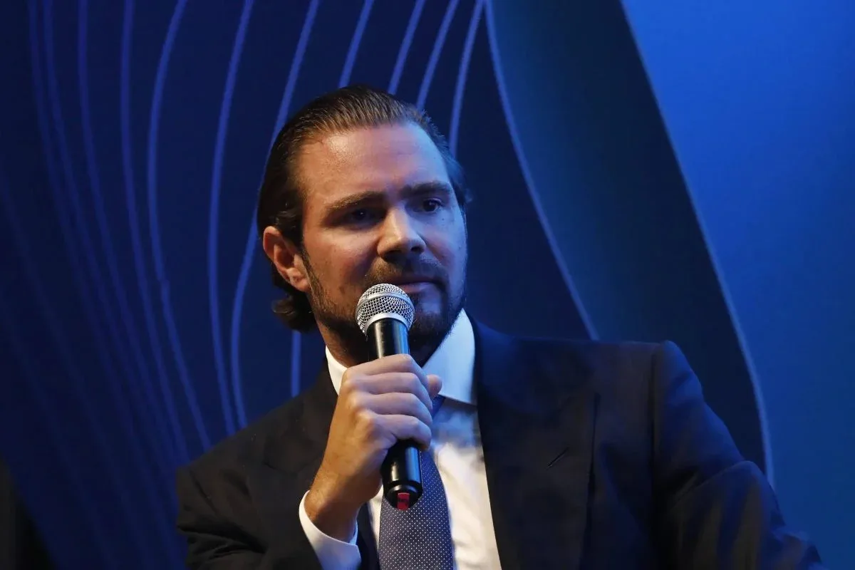 CVM aplica multas a Daniel Vorcaro e ao pai por fraude em fundo imobiliário