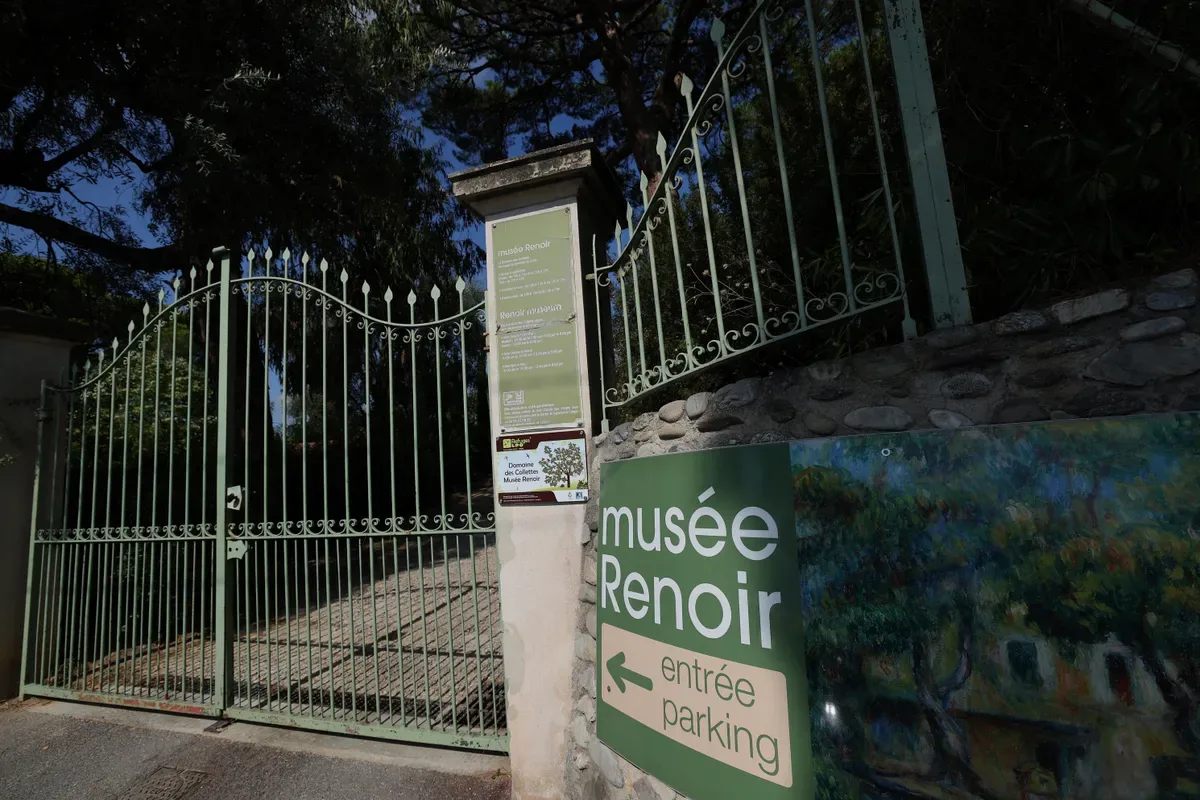 Duas pinturas de Renoir são levadas de museu em Cagnes-sur-Mer
