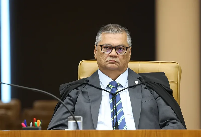 Investigação sobre emendas e filme pró-Bolsonaro passa ao STF sem sigilo