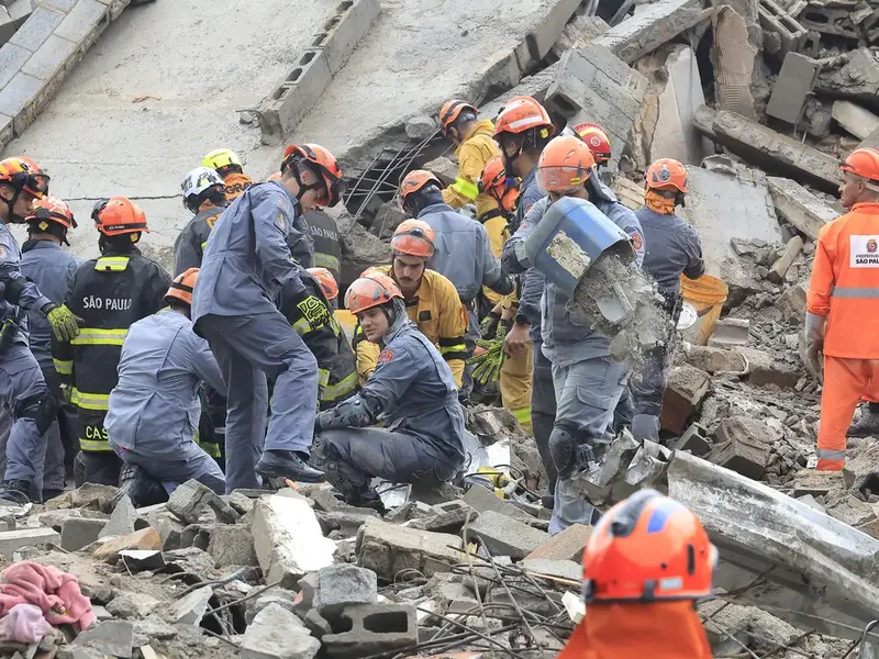 CGM investiga fiscalização de prédio que desabou na Penha, em São Paulo