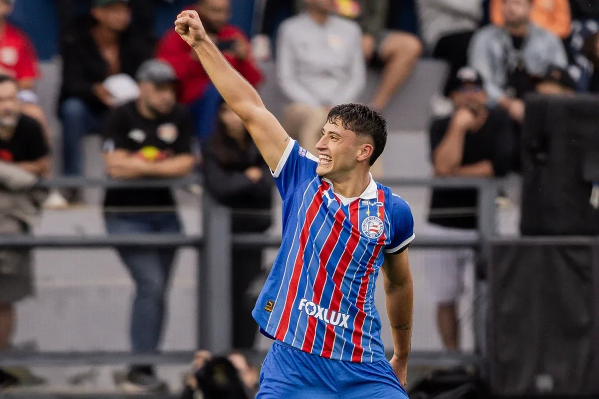 Bahia vira no primeiro tempo e derrota o Bragantino por 3 x 2