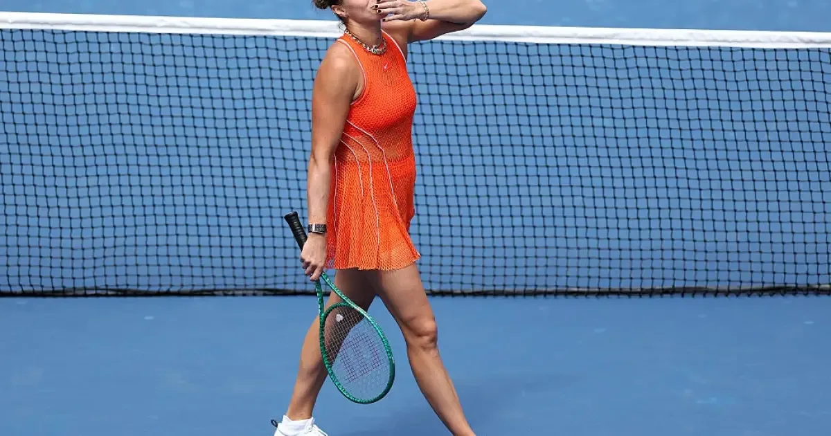Sabalenka para jogo no US Open após sentir cheiro de maconha na arquibancada