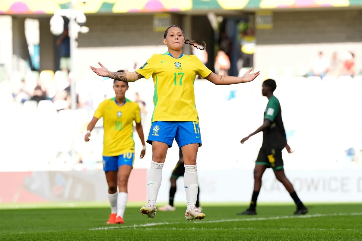 Evelin marca duas vezes, e Brasil vence Tanzânia no Mundial Sub-20