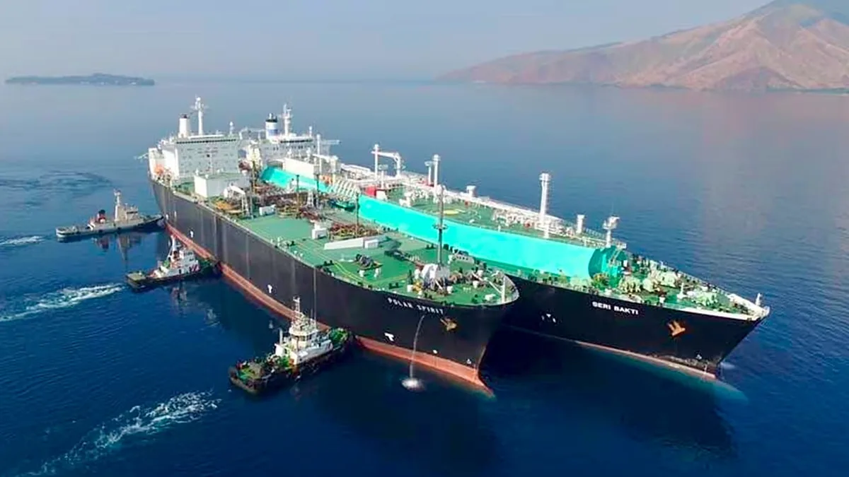 Qatar e Emirados recorrem a transferências entre navios para manter GNL
