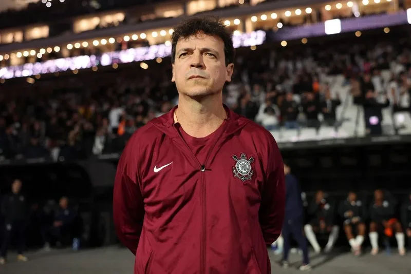 Corinthians empata com Estudiantes e terá semana decisiva por Libertadores