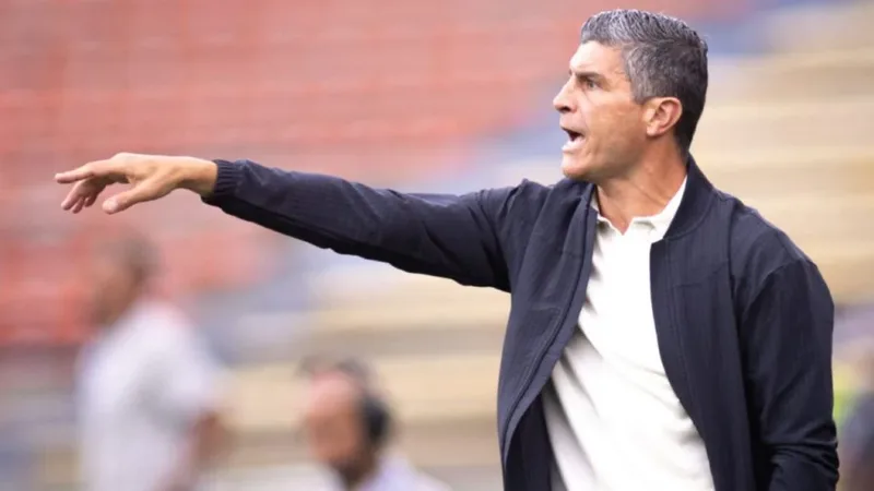 Vasco empata com Santa Fe e mantém disputa nas três competições