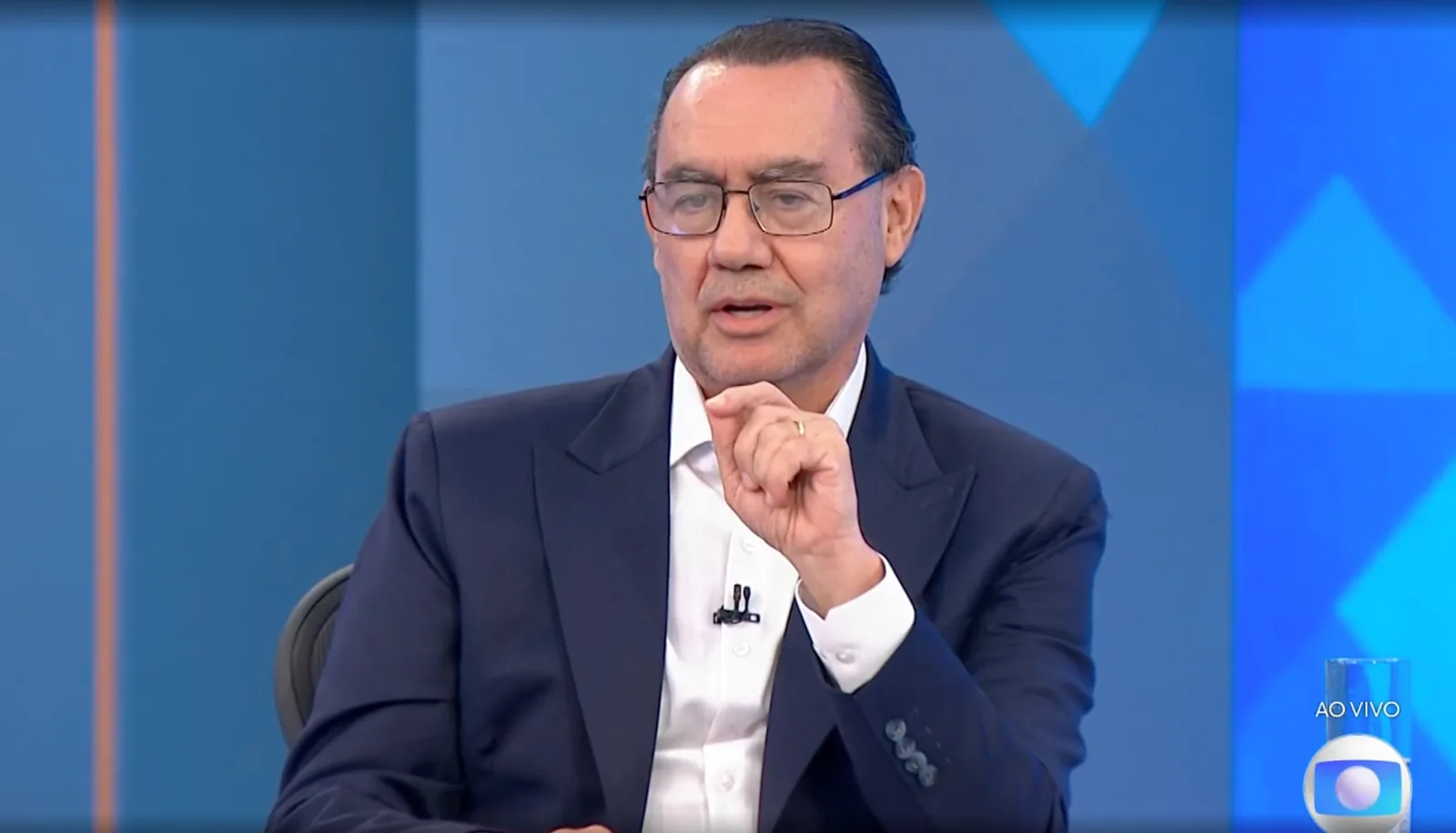 Augusto Cury defende primeiro-ministro para comandar a economia