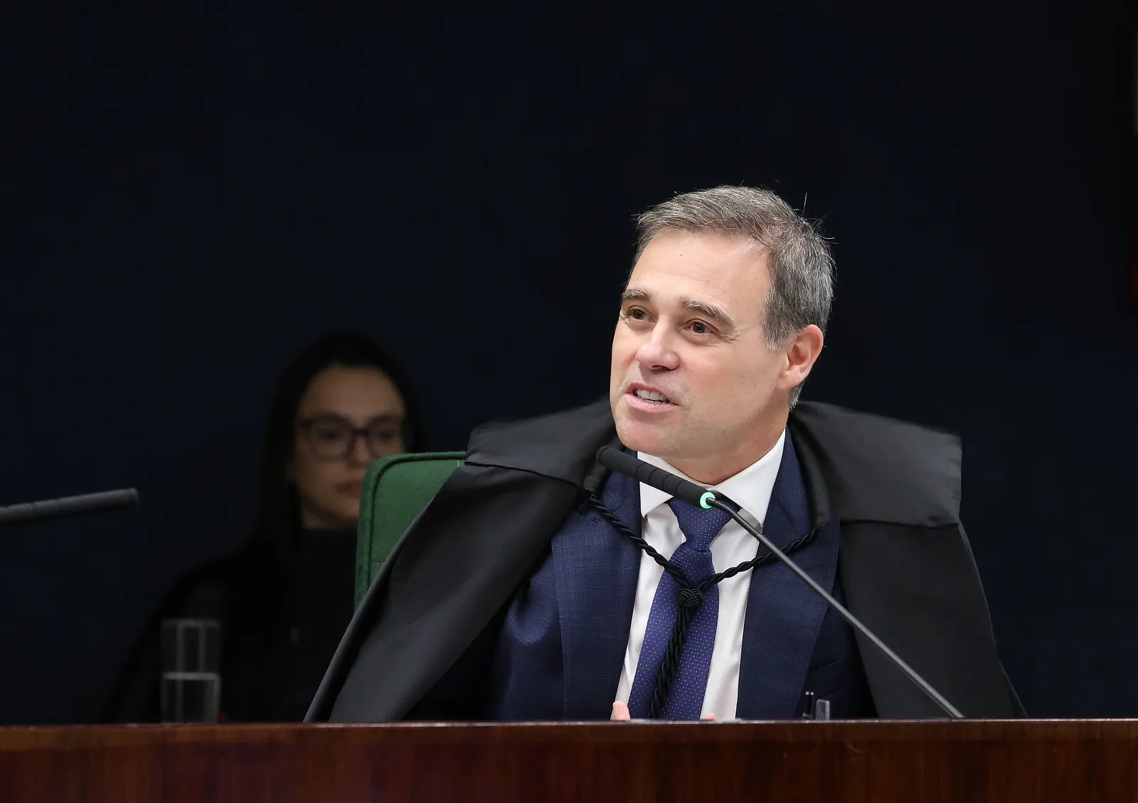 Mendonça rejeita divulgação integral de dados do celular de Vorcaro