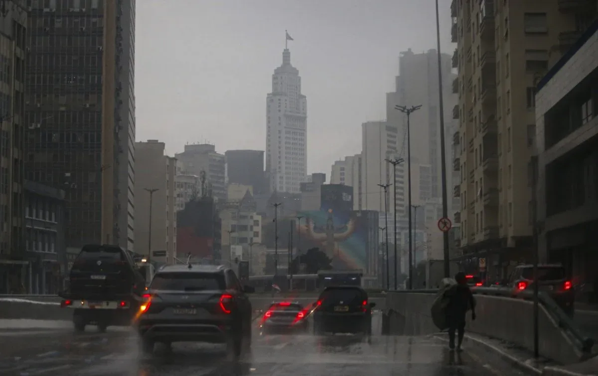 Defesa Civil prevê tempestades, granizo e ventos fortes em São Paulo