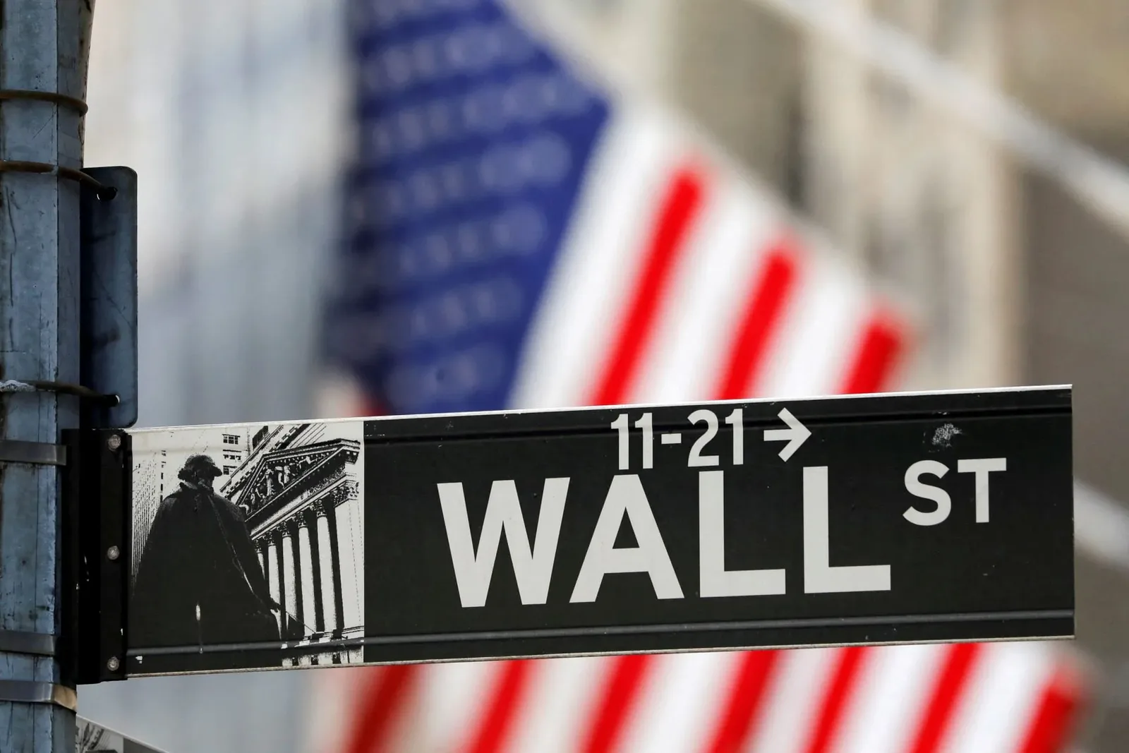 Petróleo perto de US$ 100 pressiona futuros das bolsas americanas