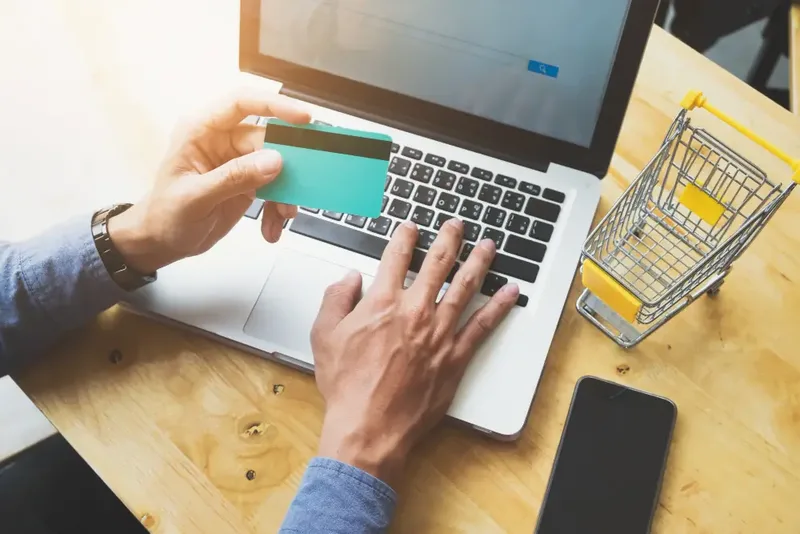 Como verificar ofertas e agir em caso de golpe no Dia do Cliente