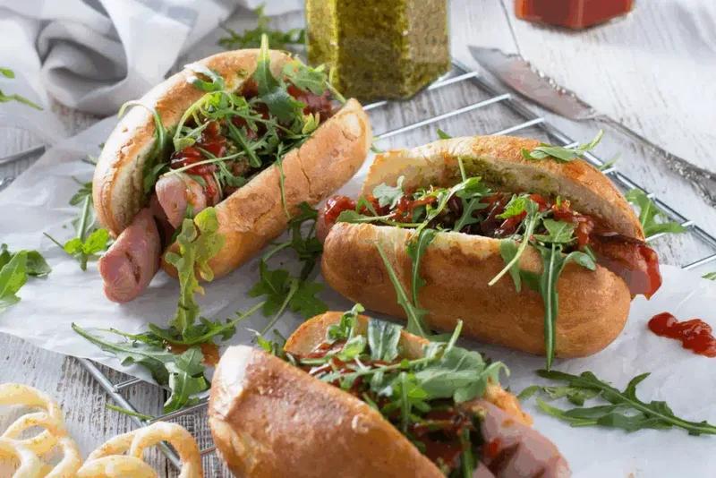 Três receitas de cachorro-quente com cenoura, lentilha e grão-de-bico